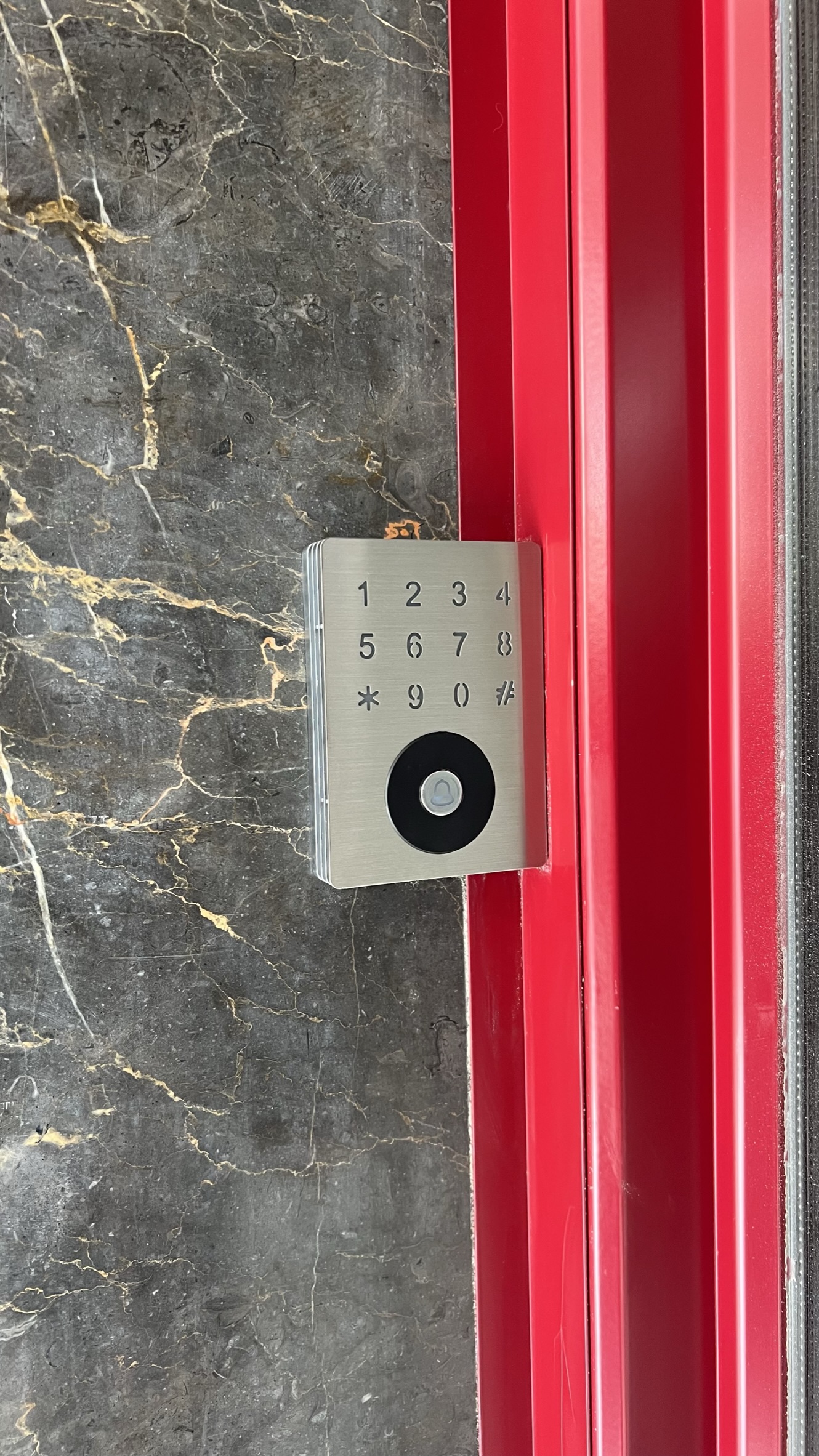 Access control Αυτόματο κλείδωμα ηλεκτροπύρρου σε πόρτα αλουμινίου 2